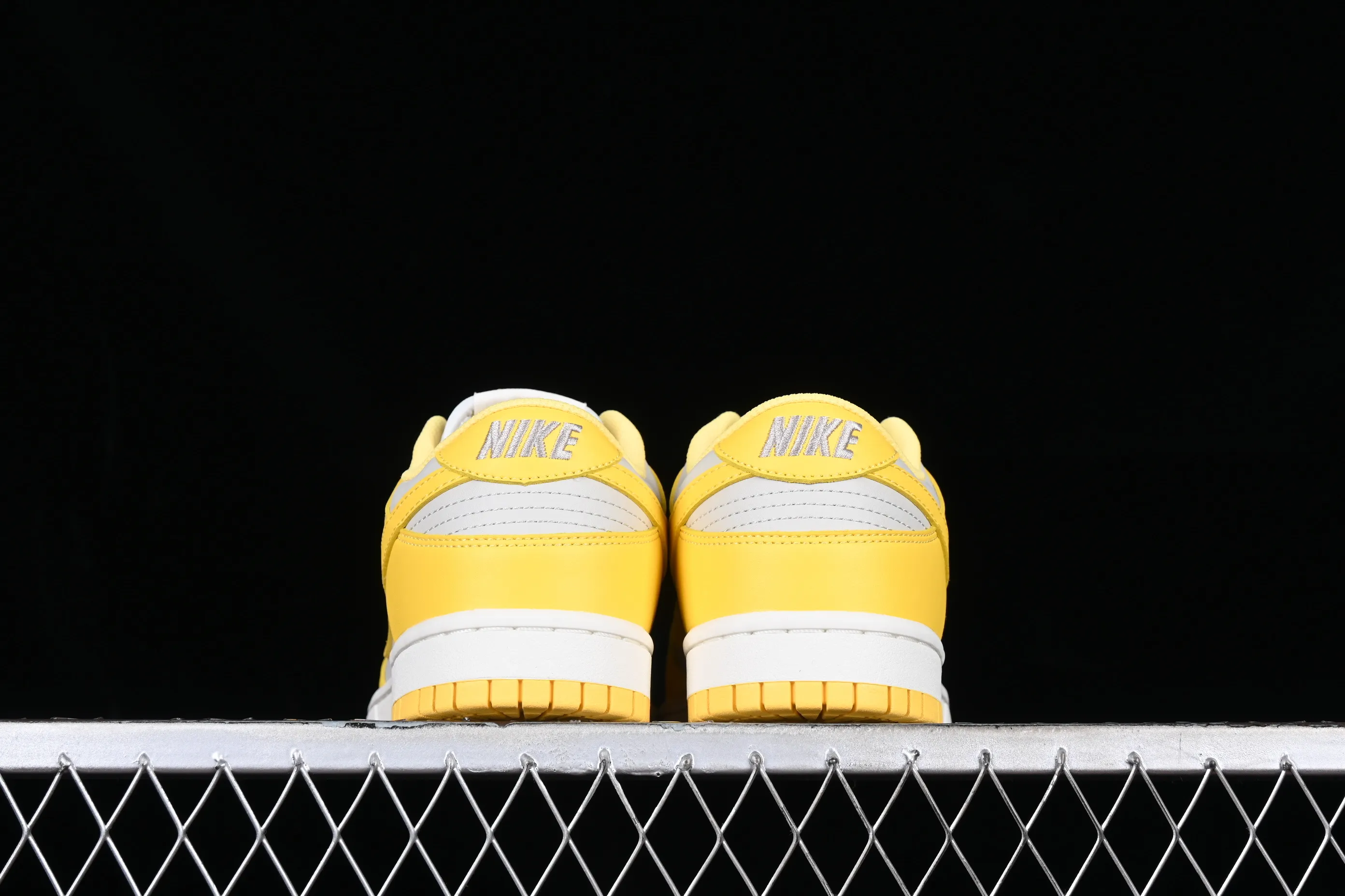 All Categories Nk SB Dunk Series Nk SB Dunk Low Low-top sneakers Nk Dunk Low Retro yellow-gray SB low-top sports and leisure sneakers DD1503-002